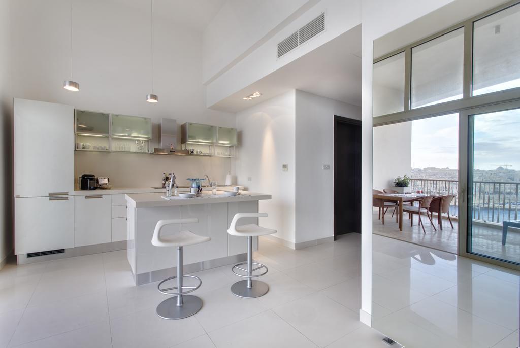 Marvellous Apartment In Tigne Point Sliema Exterior photo