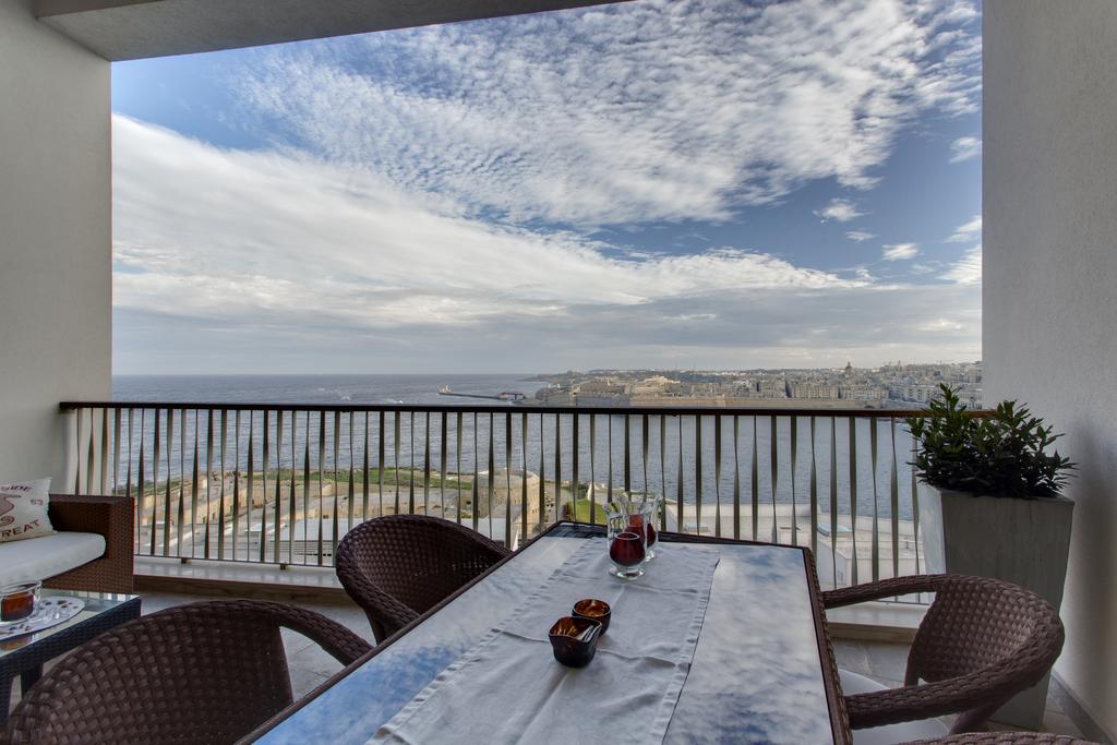 Marvellous Apartment In Tigne Point Sliema Exterior photo