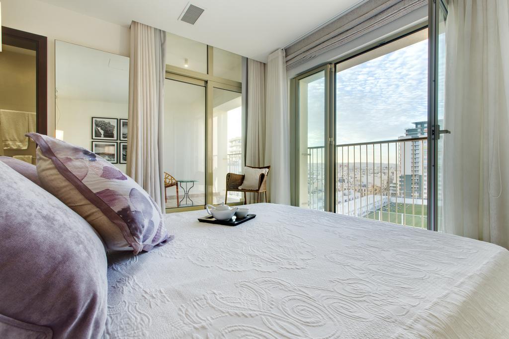 Marvellous Apartment In Tigne Point Sliema Exterior photo